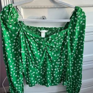 Green Puff-sleeved Floral Blouse